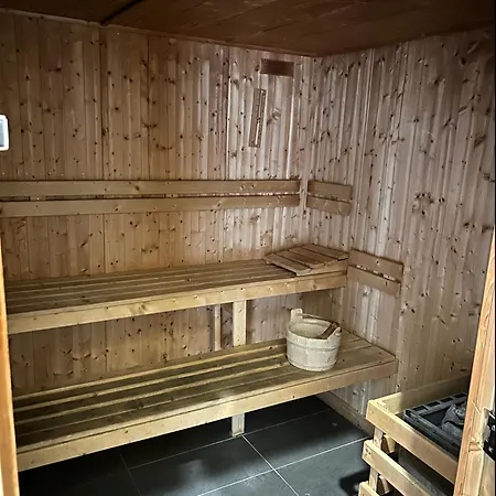 Apartmán Cosy - Entierement Climatise Avec Piscine Partagee Et Garage Clos