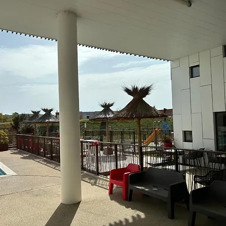 Cosy - Entierement Climatise Avec Piscine Partagee Et Garage Clos